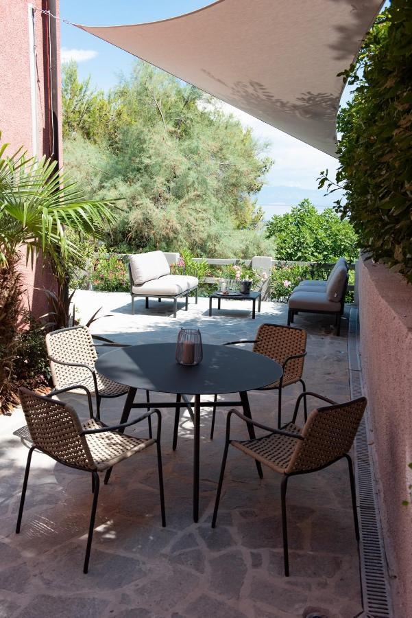 Beachfront Apartment Rosa Del Mar Jardin Mošćenička Draga Kültér fotó